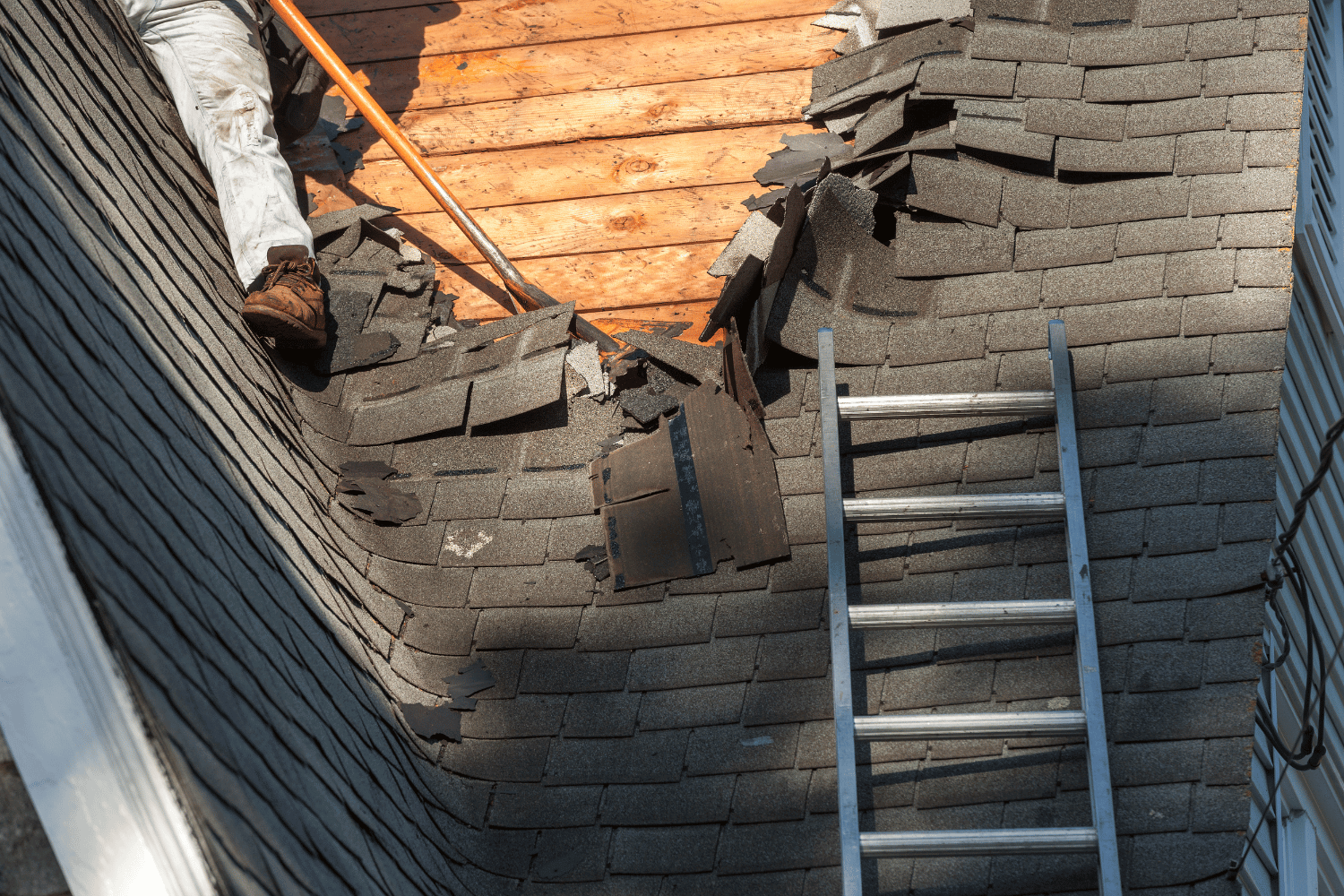 An illustration depicting the basics of shingle removal. 